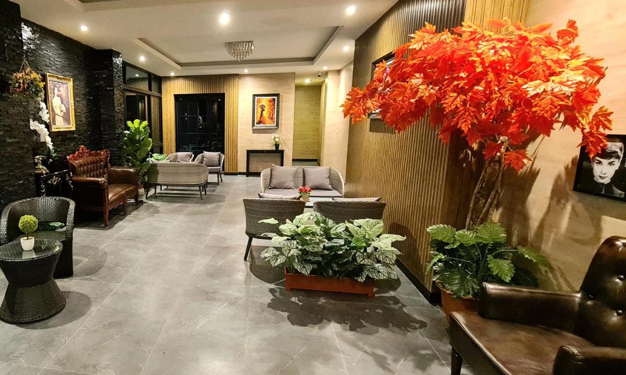The Room Boutique Hotel Sakon Nakhon Exteriör bild