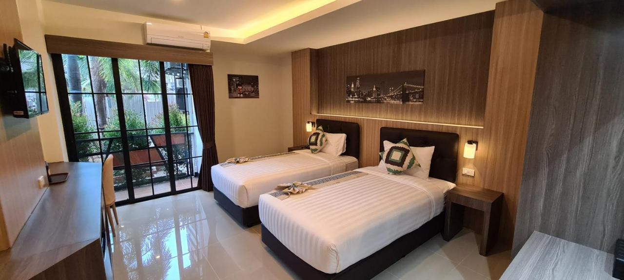 The Room Boutique Hotel Sakon Nakhon Exteriör bild